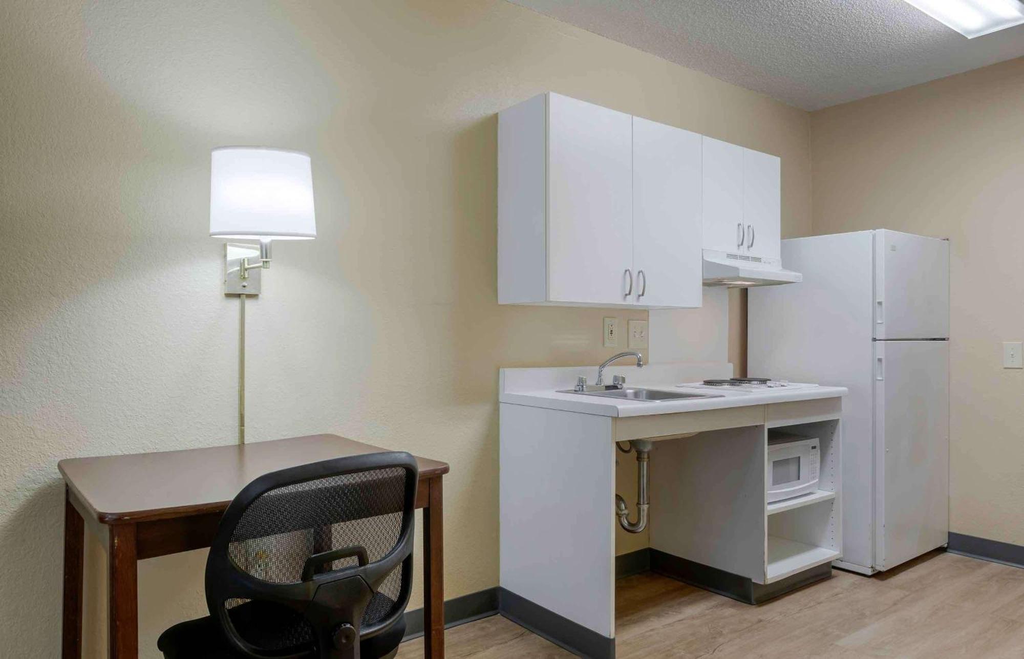 Extended Stay America Select Suites - Jacksonville - Baymeadows Exteriör bild
